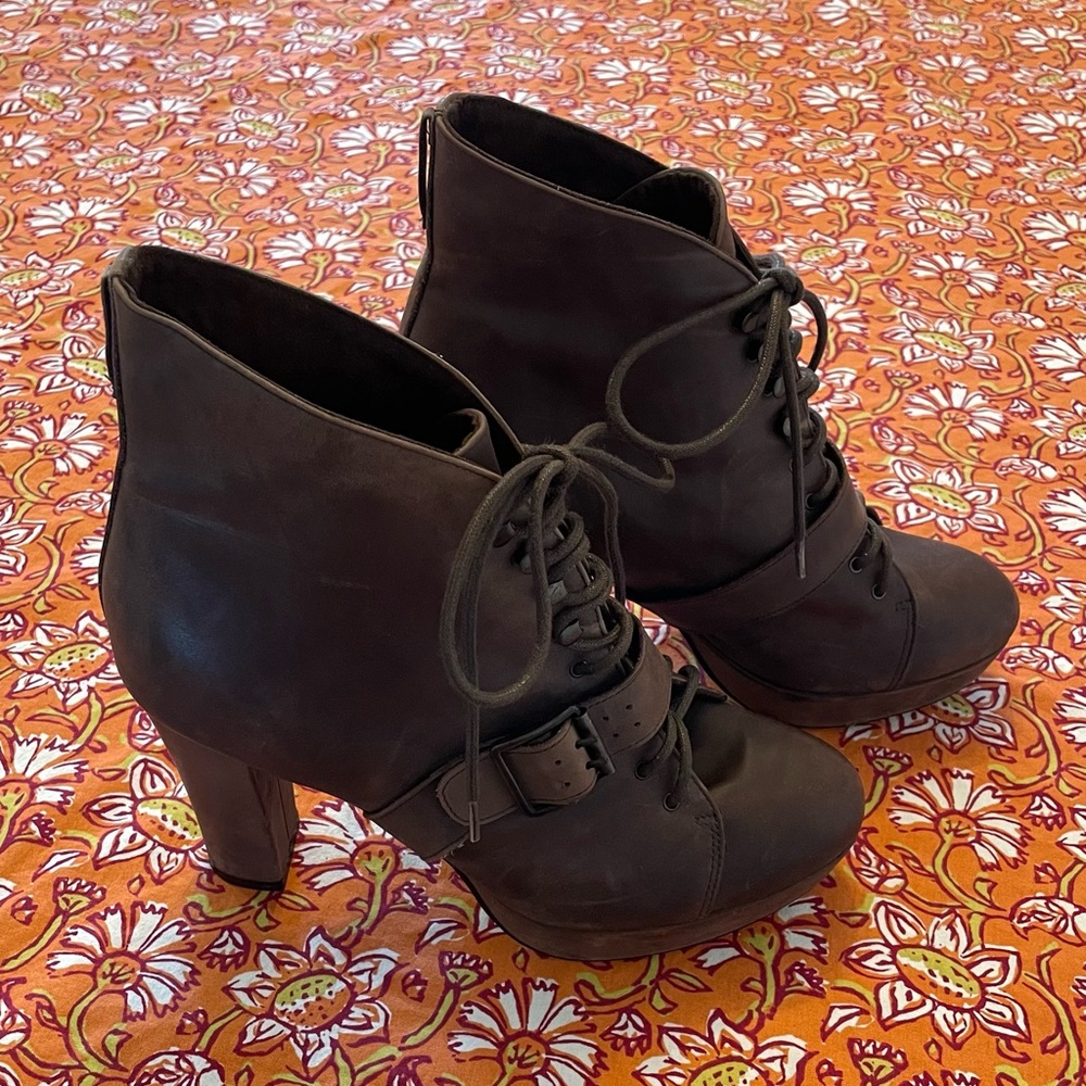 Seychelles Under Construction Ankle Boots